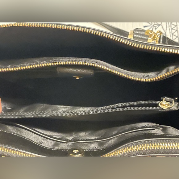 Lightly used Calvin Klein black & white tote. - Picture 4 of 5